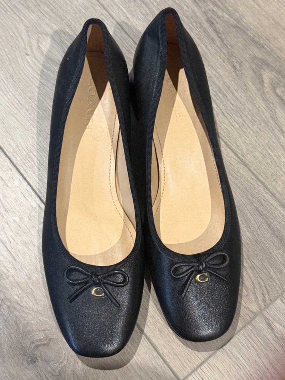 Coach Black Leather Block Heel Ballet Pump with Bow and Charm 10 - Picture 5 of 8